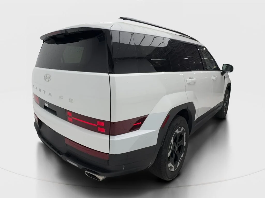 Used 2026 White Hyundai SEL image 7