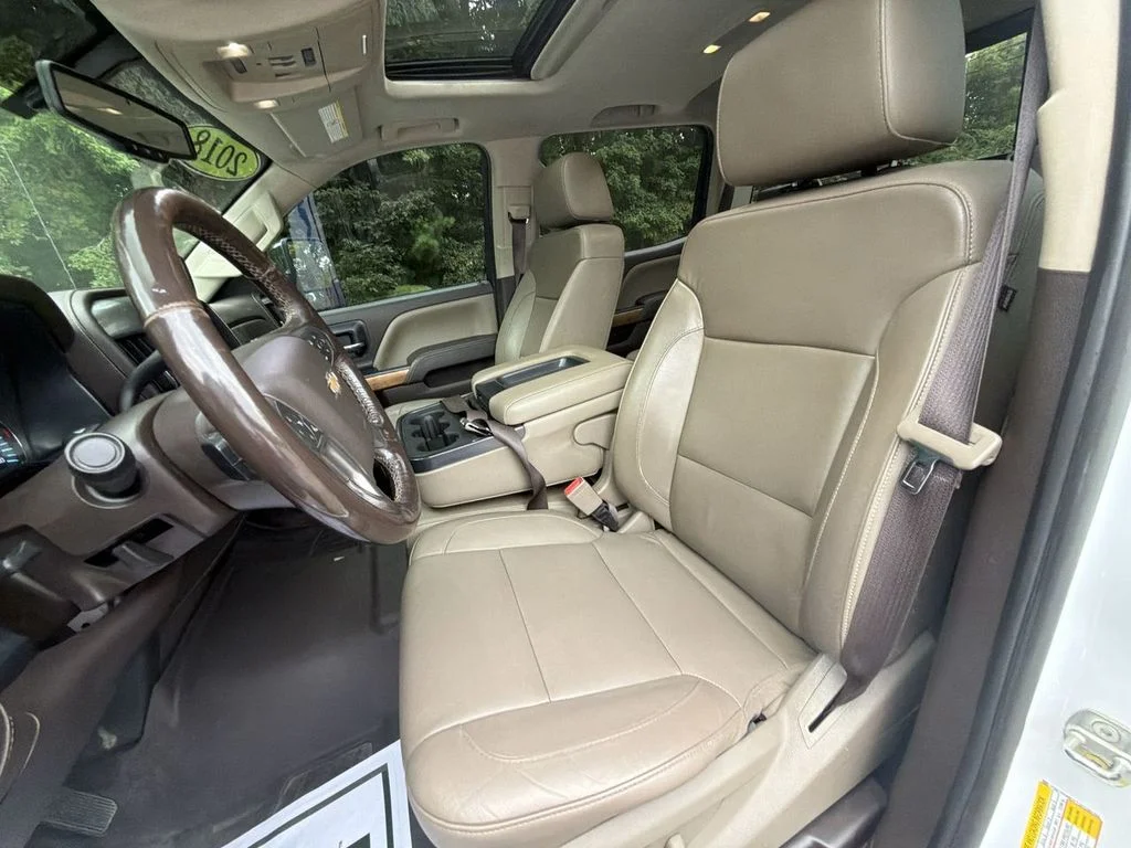 Used 2018 White Chevrolet LTZ image 19
