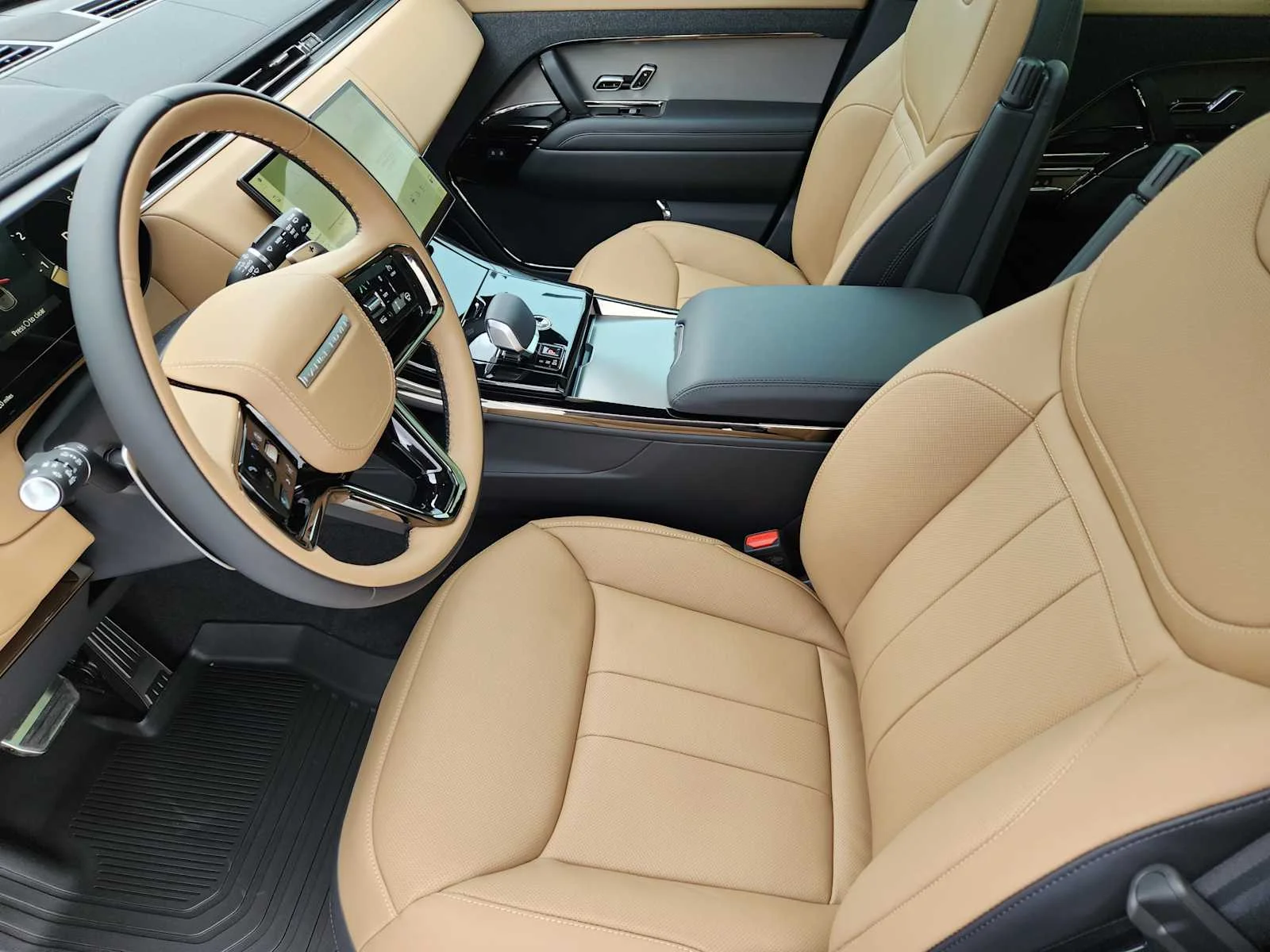 New 2026 Carpathian Grey LAND ROVER Dynamic SE image 12