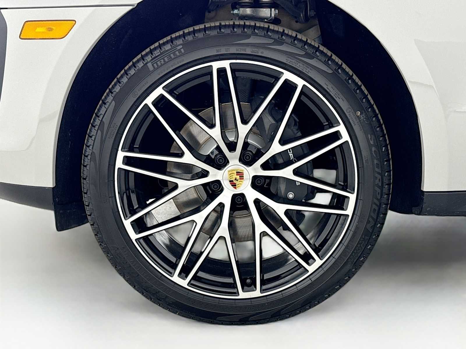New 2026 Chalk Porsche  image 33