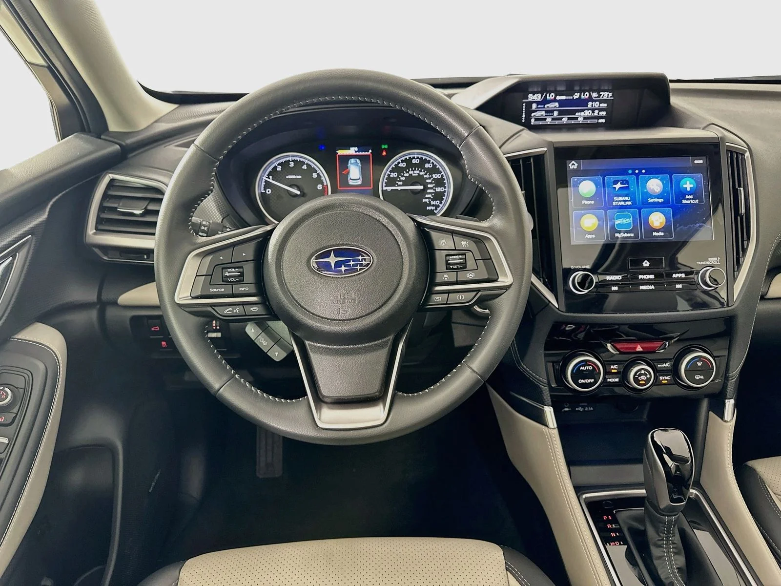 Used 2024 White Subaru  image 15