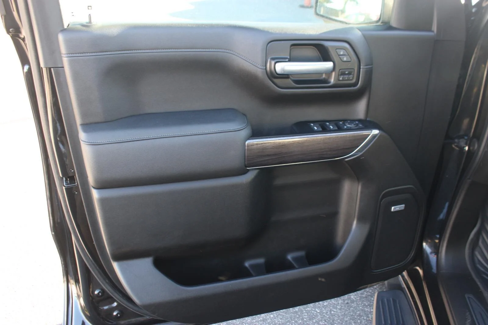 Used 2022 Black Chevrolet LTZ image 14