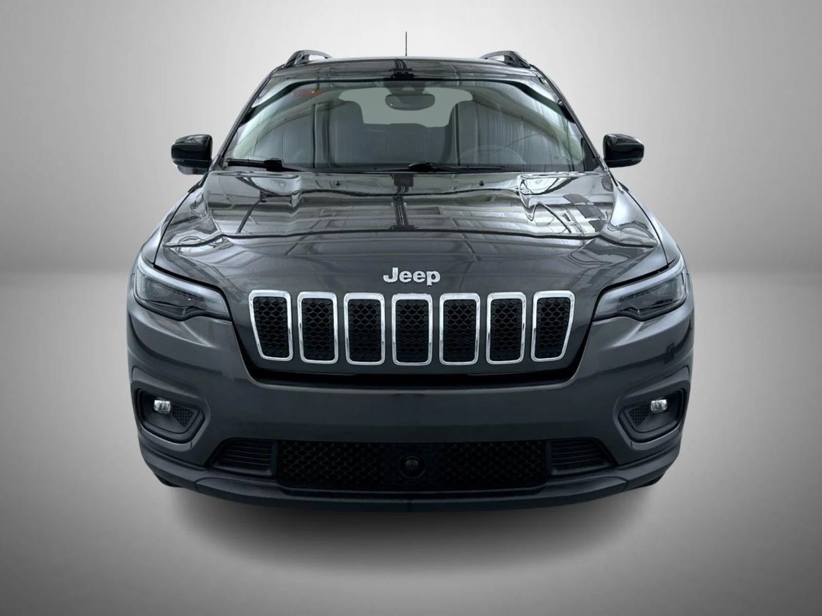 Used 2022 Gray Jeep Latitude Lux image 2