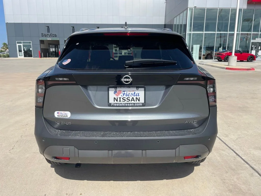 2025 Nissan Kicks SV AWD - Photo 6