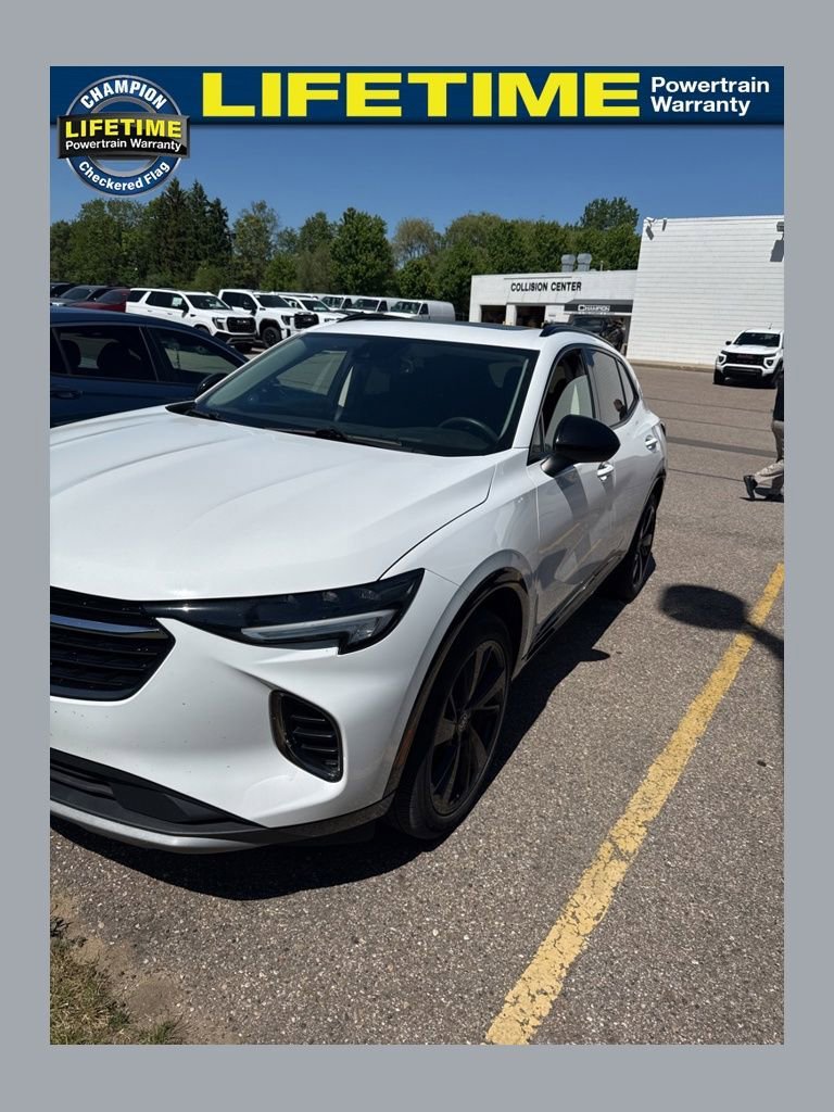 2022 Buick Envision Essence AWD's photo