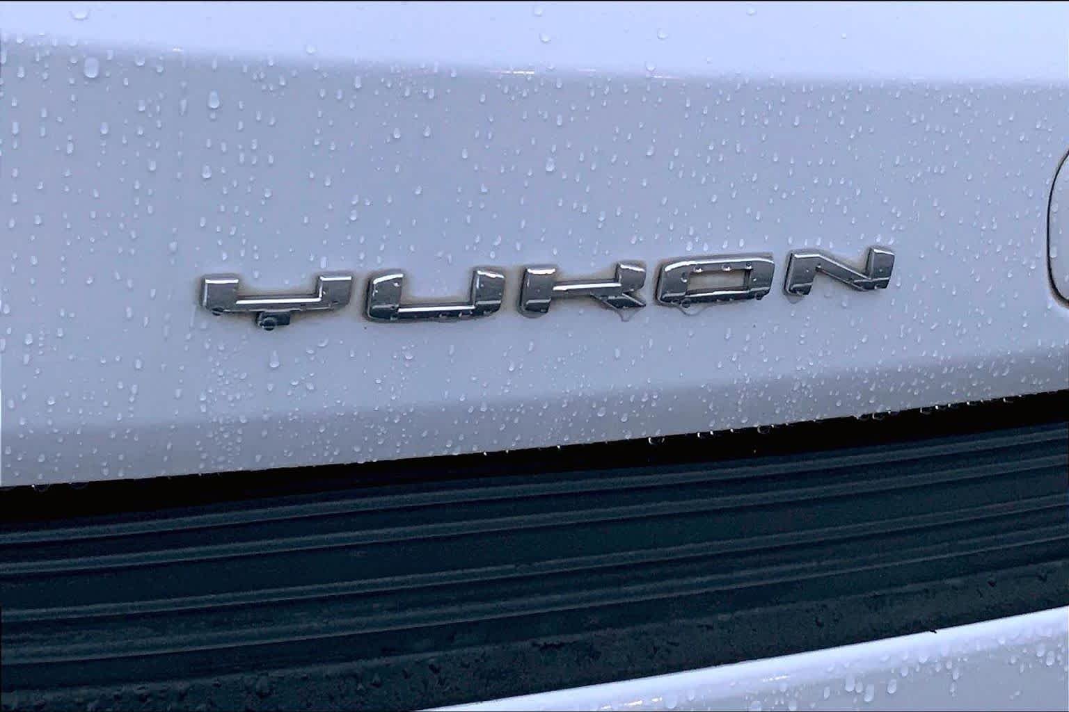 Used 2021 Summit White GMC SLT image 27