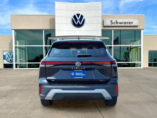 New 2026 Deep Black Pearl Volkswagen SE 4Motion image 7