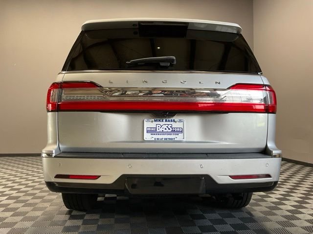 Used 2019 Ingot Silver Metallic Lincoln Reserve image 10