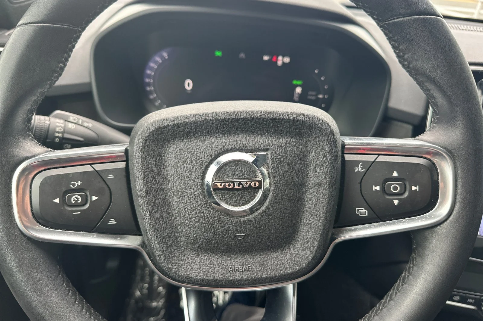 Certified Used 2023 Fusion Red Metallic Volvo Ultimate image 26