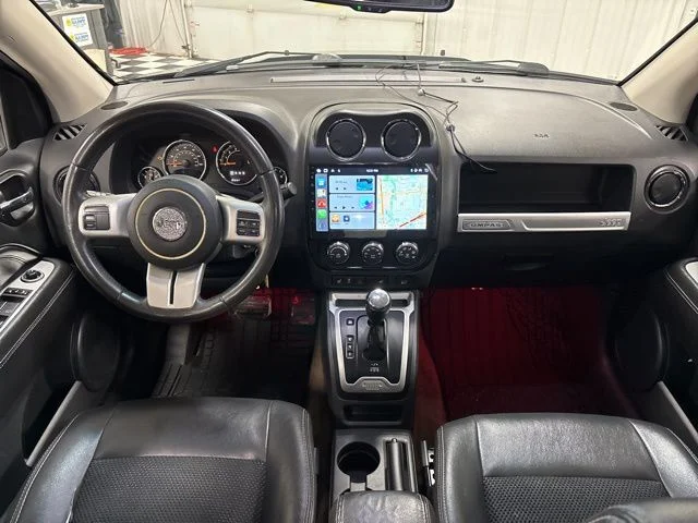 Used 2017 Black Jeep Latitude image 11
