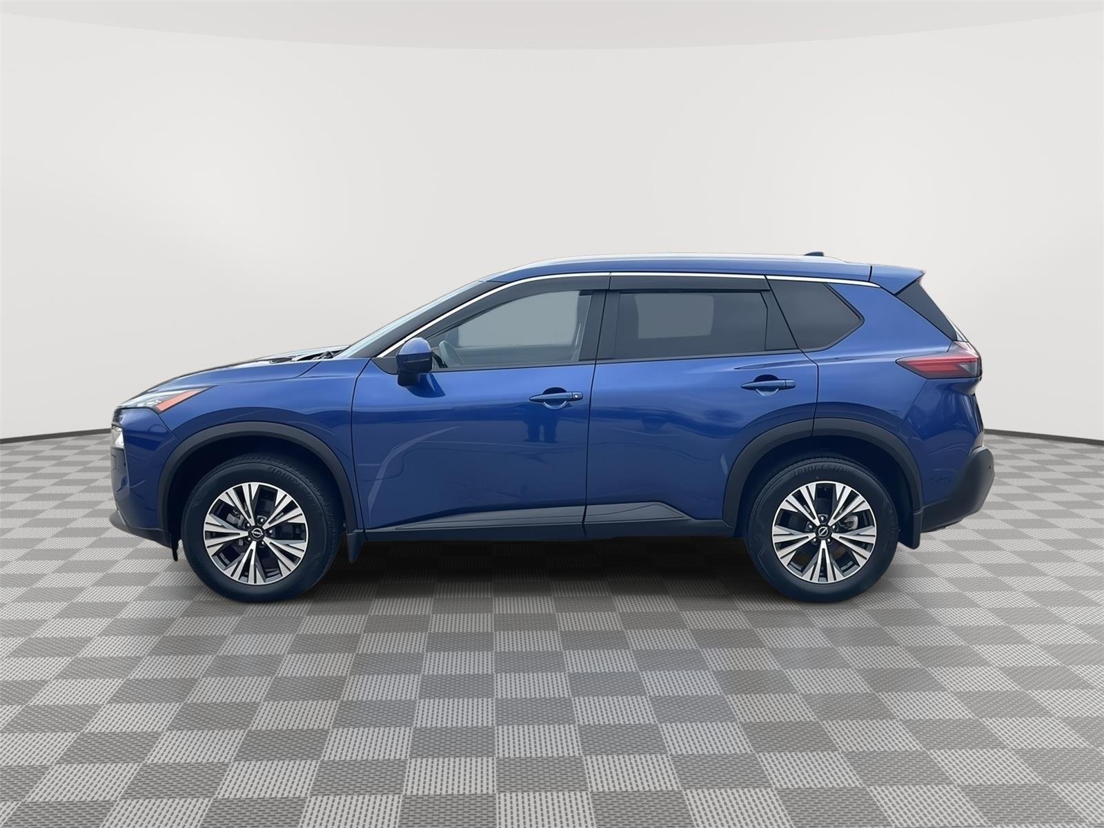2022 Nissan Rogue SV - Photo 8
