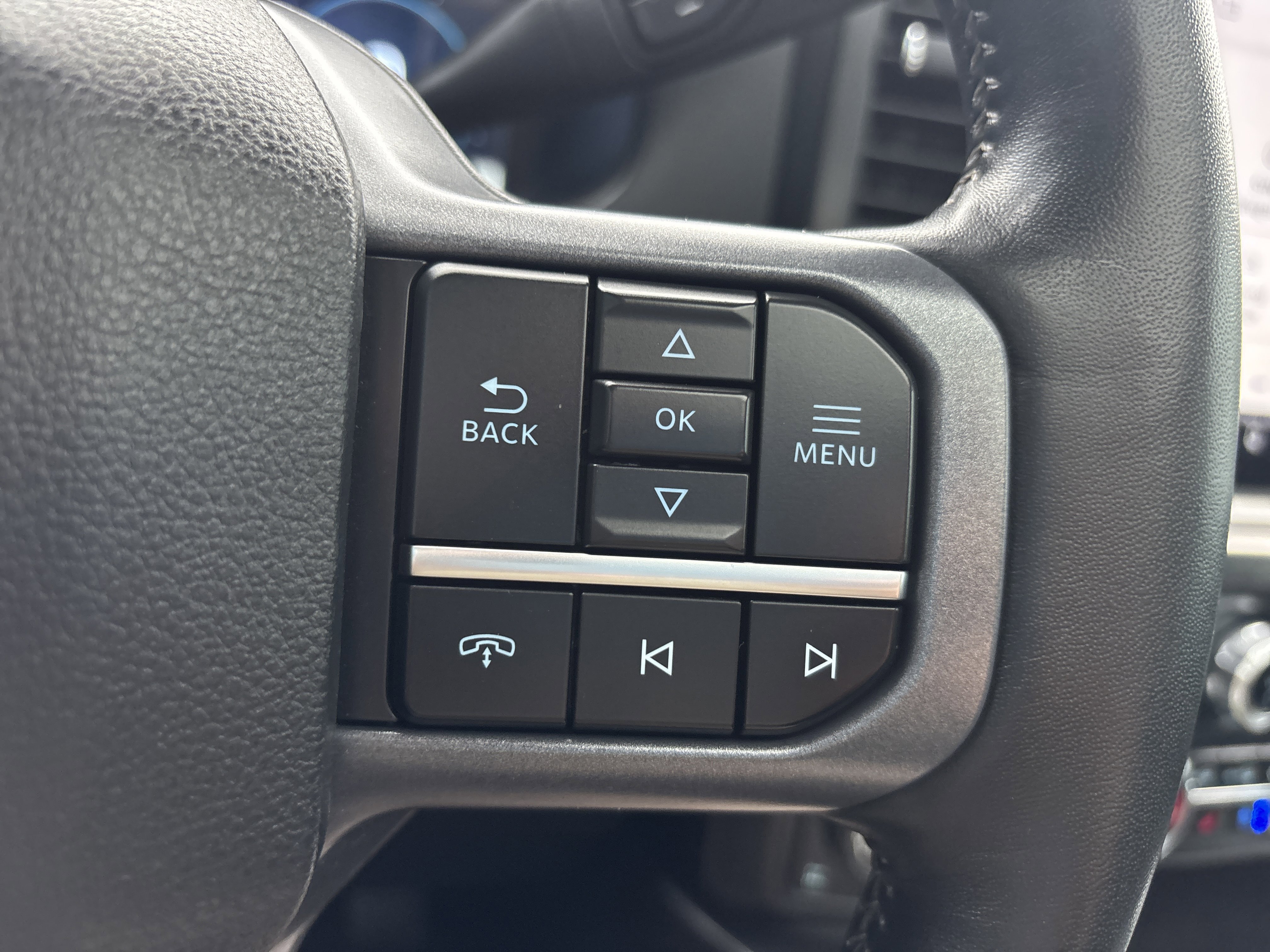 Used 2023  Ford XL image 38