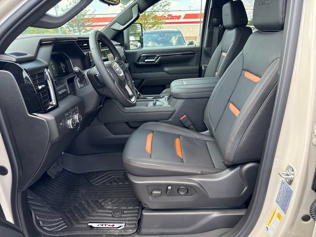 2026 GMC Sierra 2500HD AT4 - Photo 13