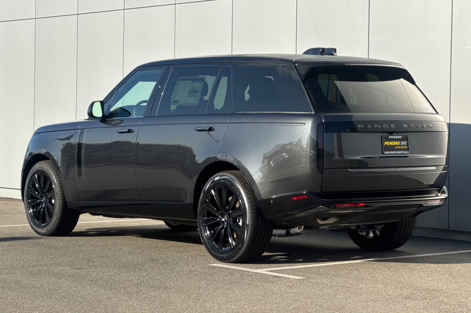 New 2027 Carpathian Grey Land Rover SE image 3