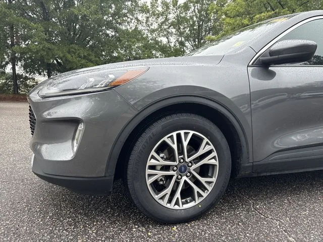 Used 2022 Gray Ford SEL image 10