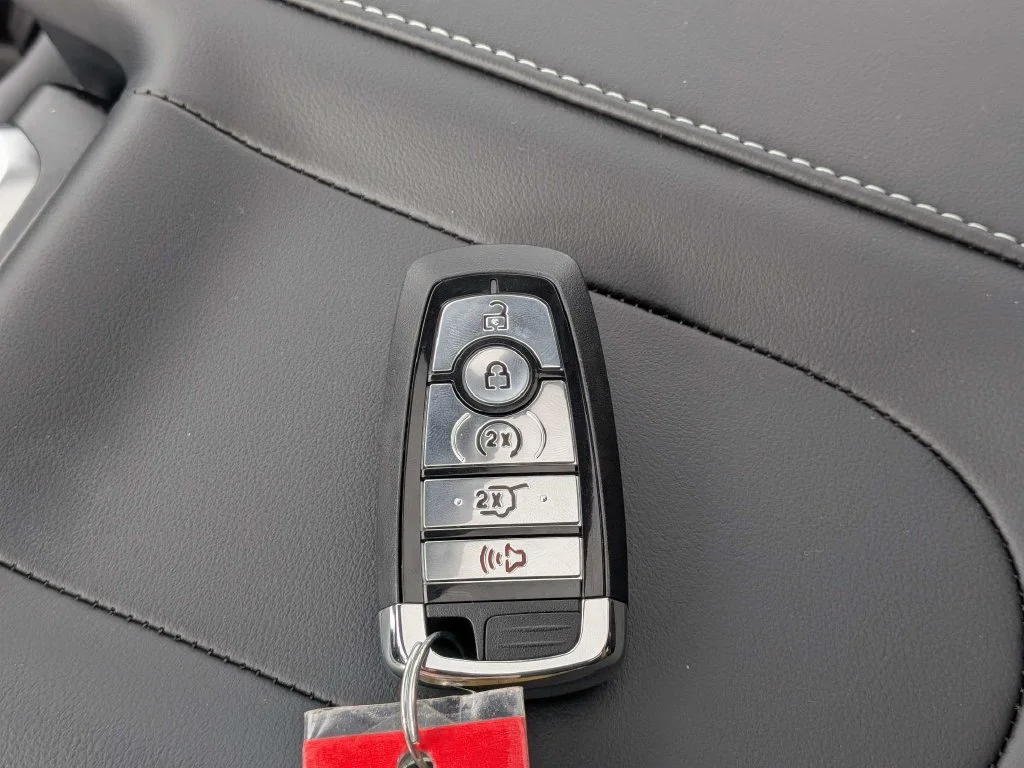New 2027 Dark Matter Gray Metallic Ford MAX Platinum image 29