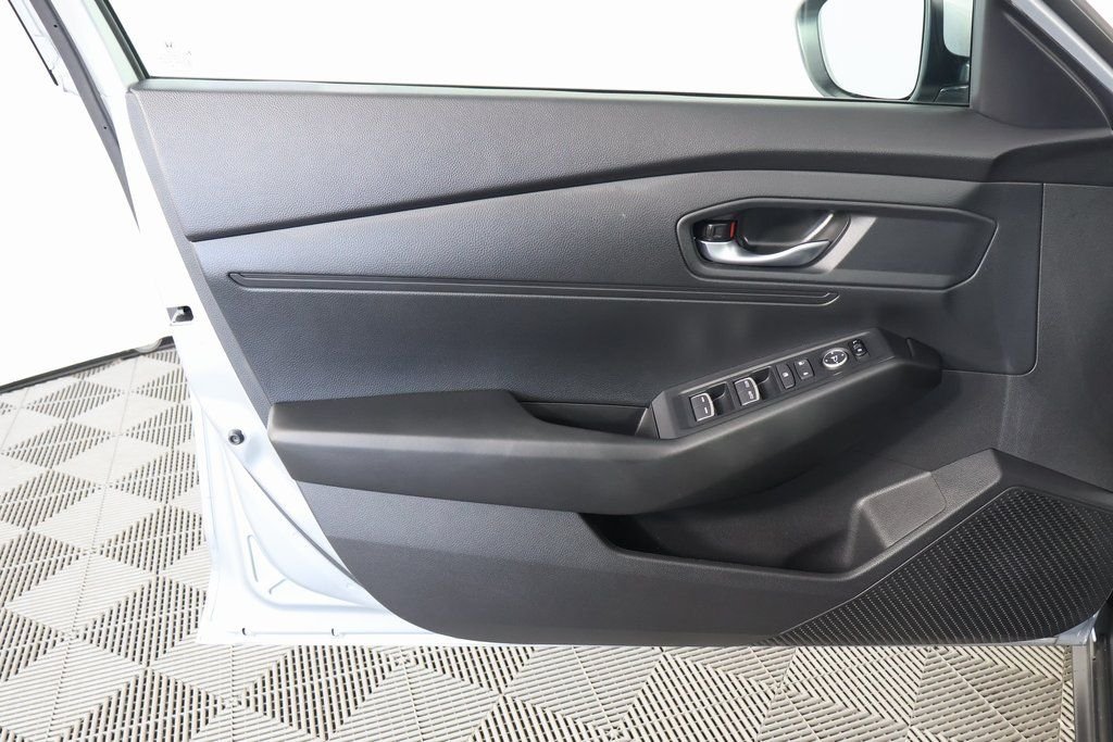 Used 2024 Solar Silver Metallic Honda LX image 12