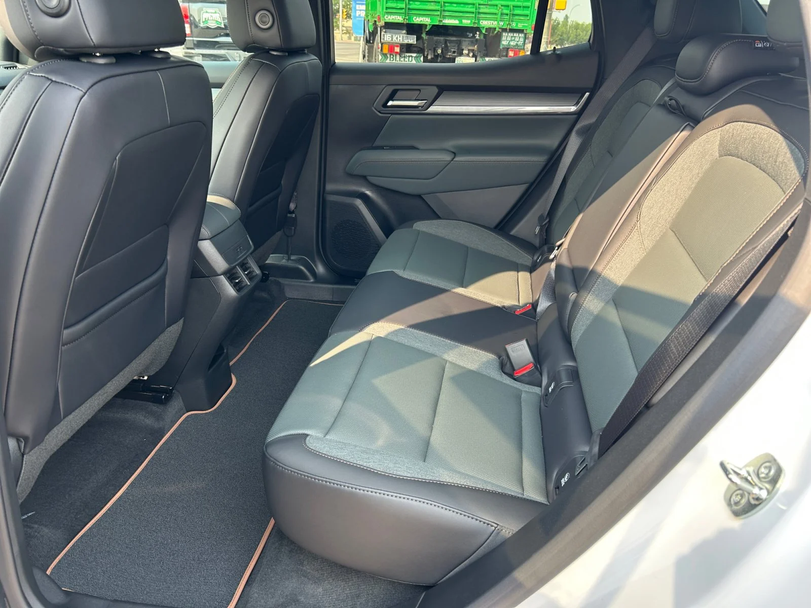 New 2027 Summit White GMC AWD AT4 image 18
