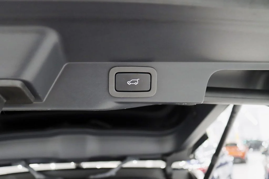 2022 Land Rover Range Rover Sport SVR