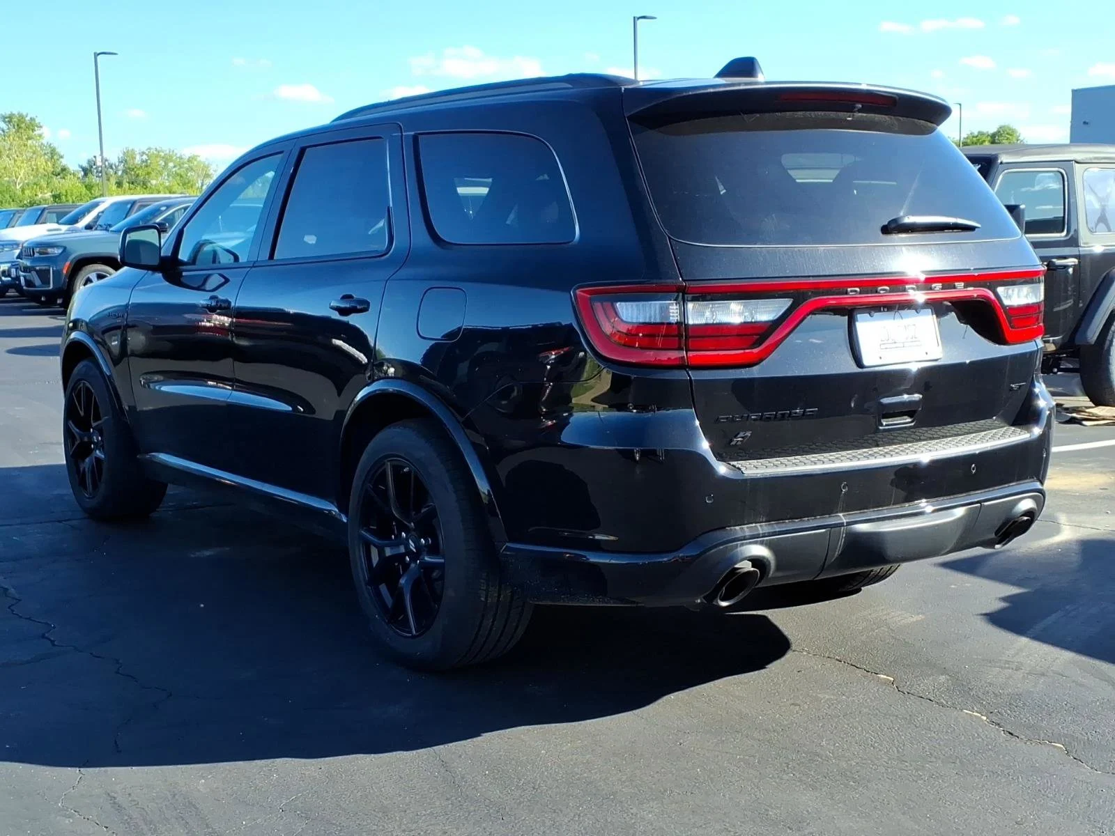 New 2026 DB Black Clearcoat Dodge GT Plus HEMI V8 image 4