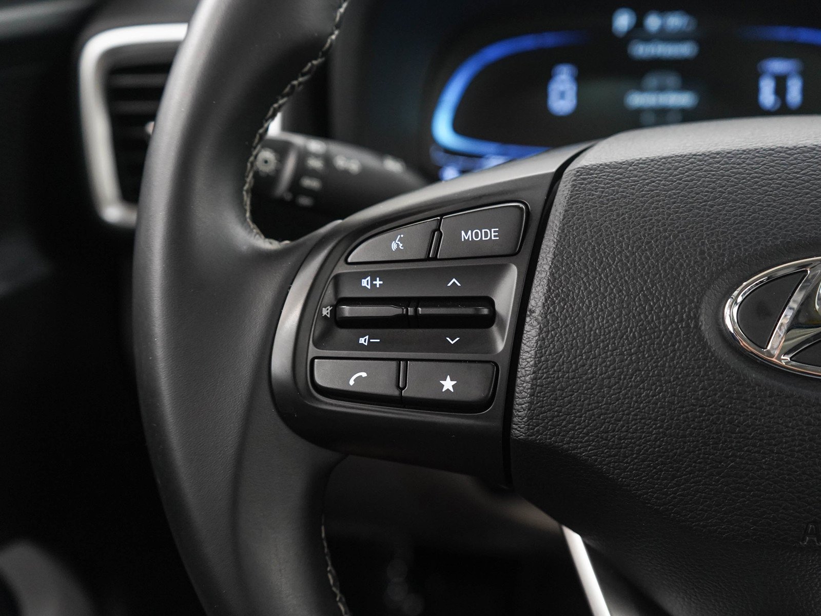 2023 Hyundai Venue SEL - Photo 26