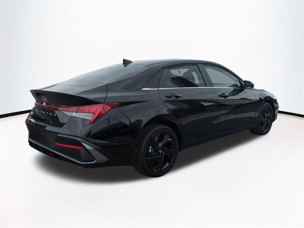 New 2026 Black Hyundai SEL Sport Premium image 5