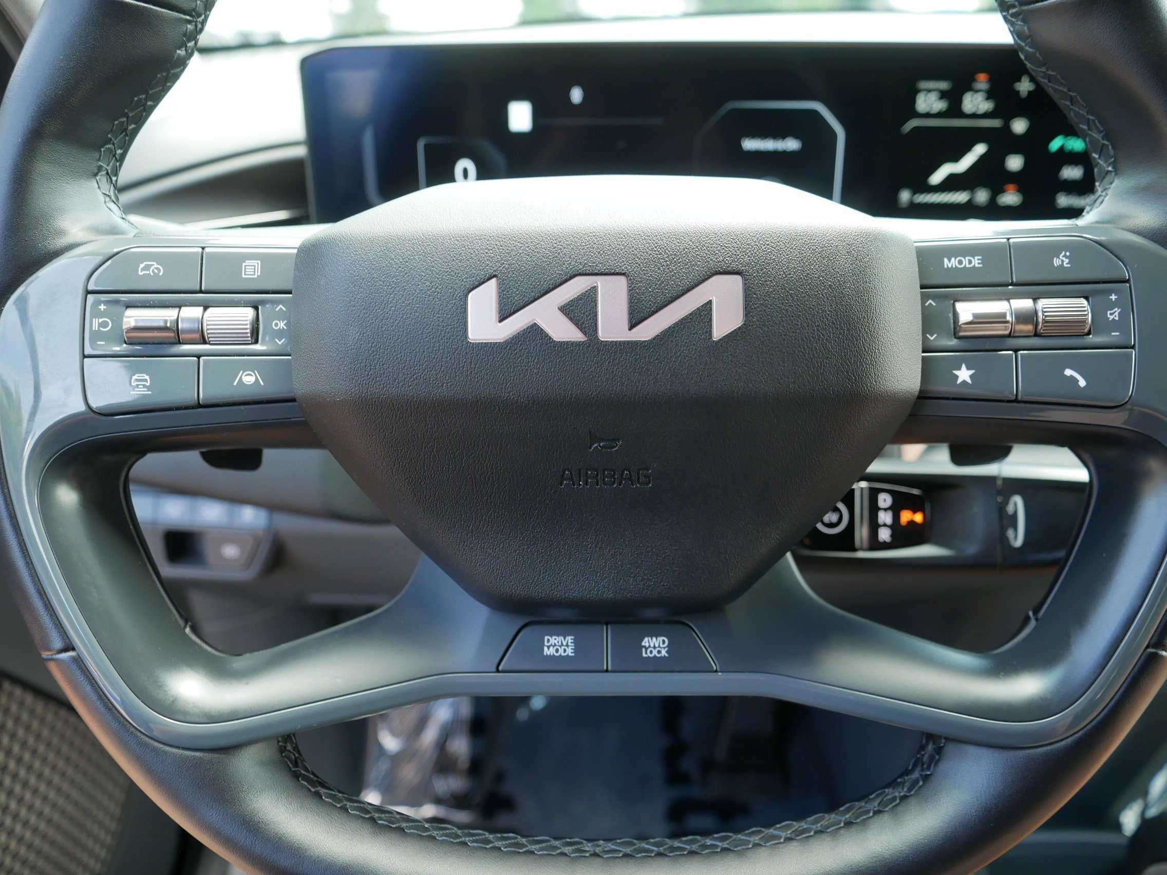 Certified Used 2024 Aurora Black Pearl Kia Land image 25