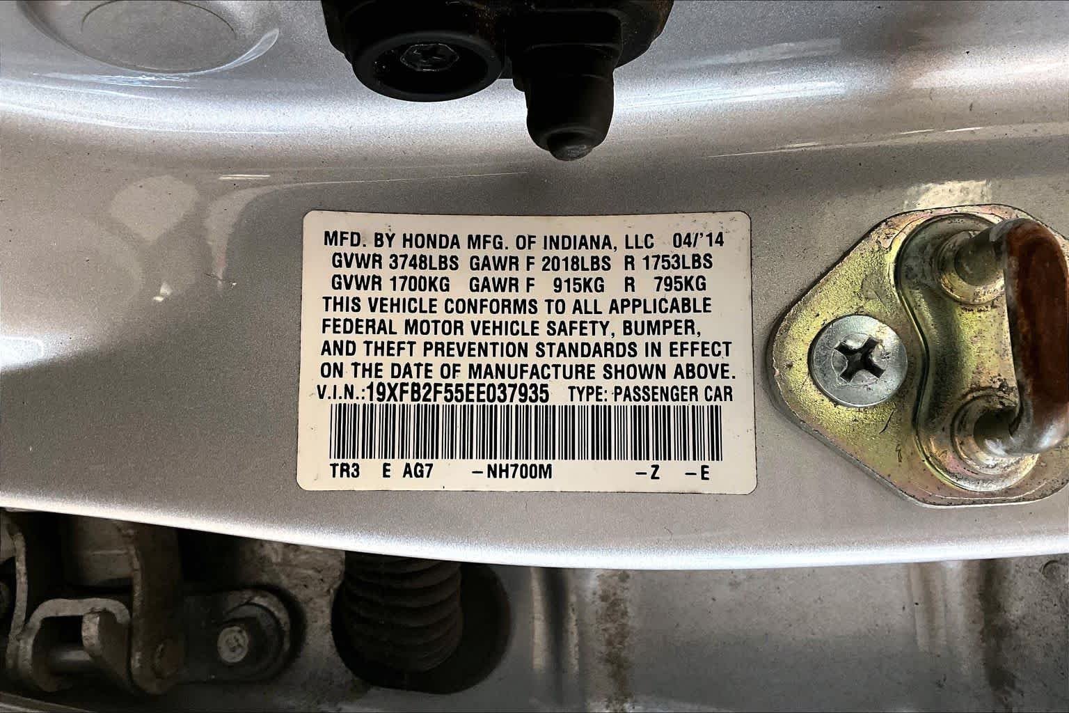 Used 2014 Alabaster Silver Metallic Honda LX image 30