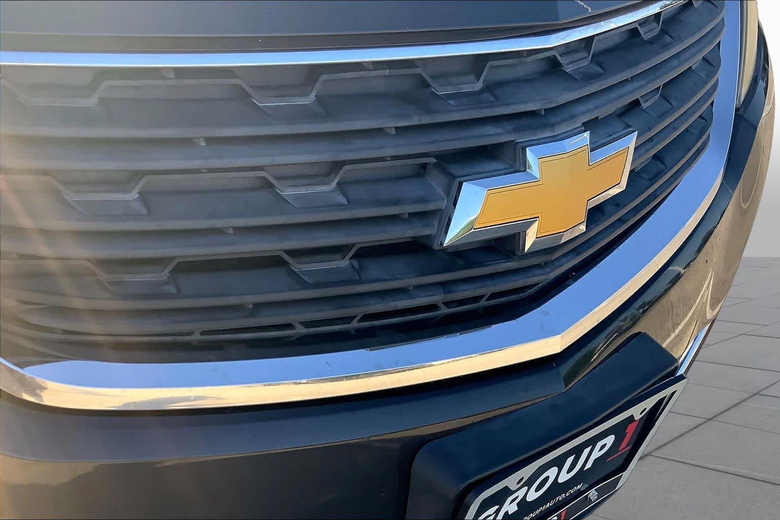 Used 2015 Tungsten Metallic Chevrolet LS image 29