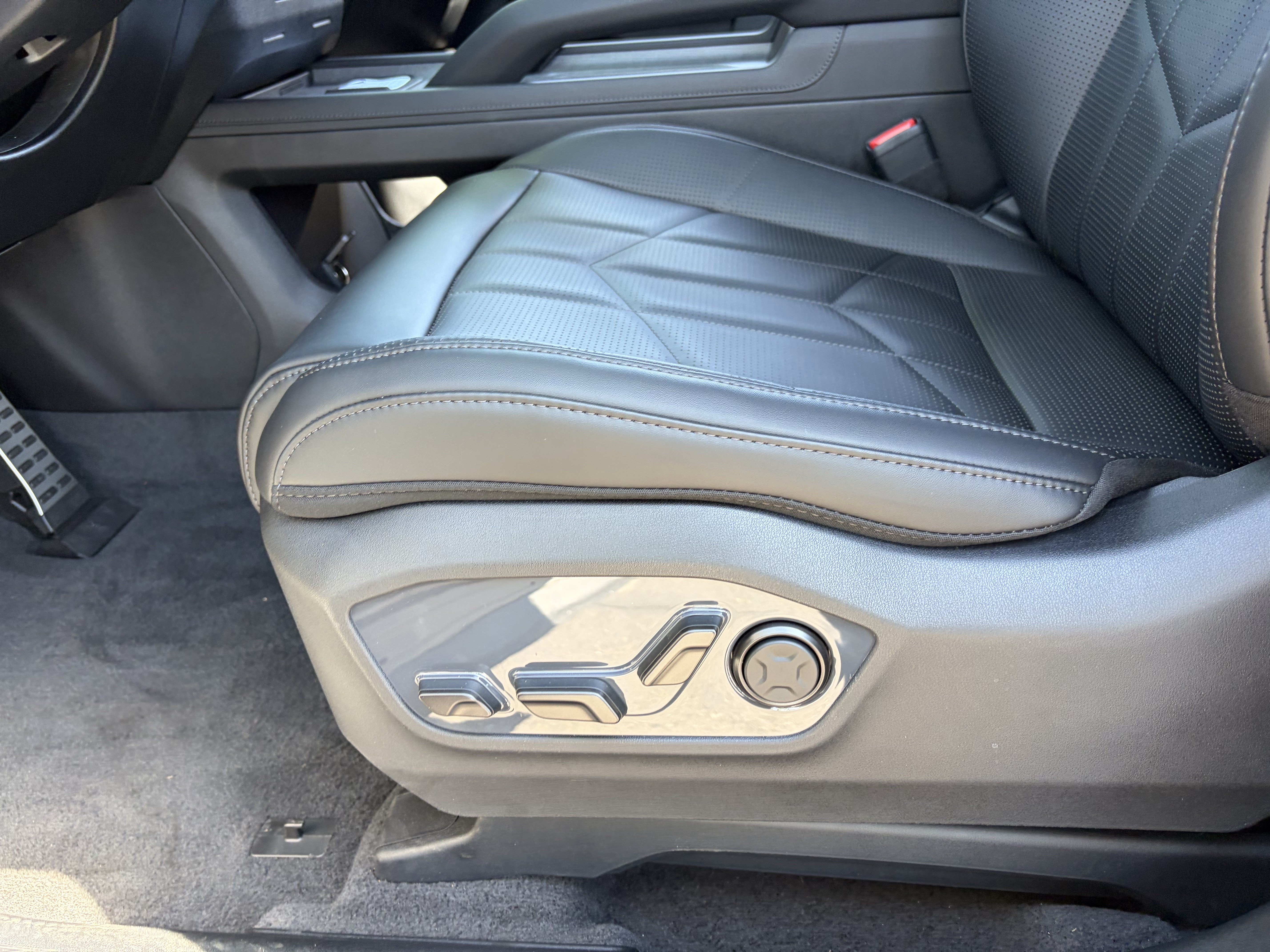 New 2027 Wolf Gray Kia X-PRO SX image 19