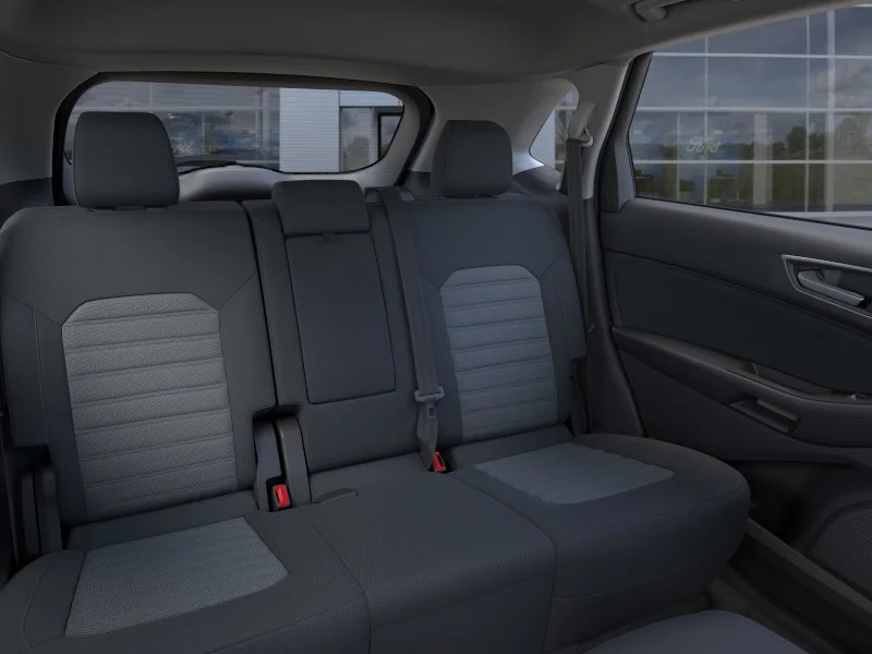 2024 Ford Edge SE - Photo 11