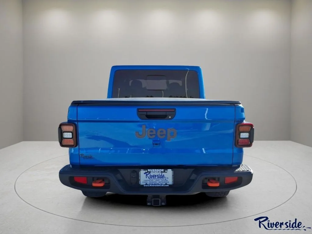 New 2026 Hydro Blue Pearlcoat Jeep Mojave image 2