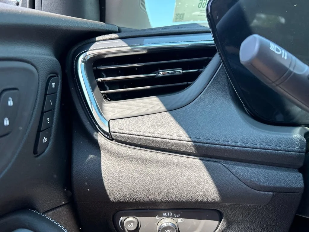 New 2026 Ocean Blue Metallic Buick Avenir image 20
