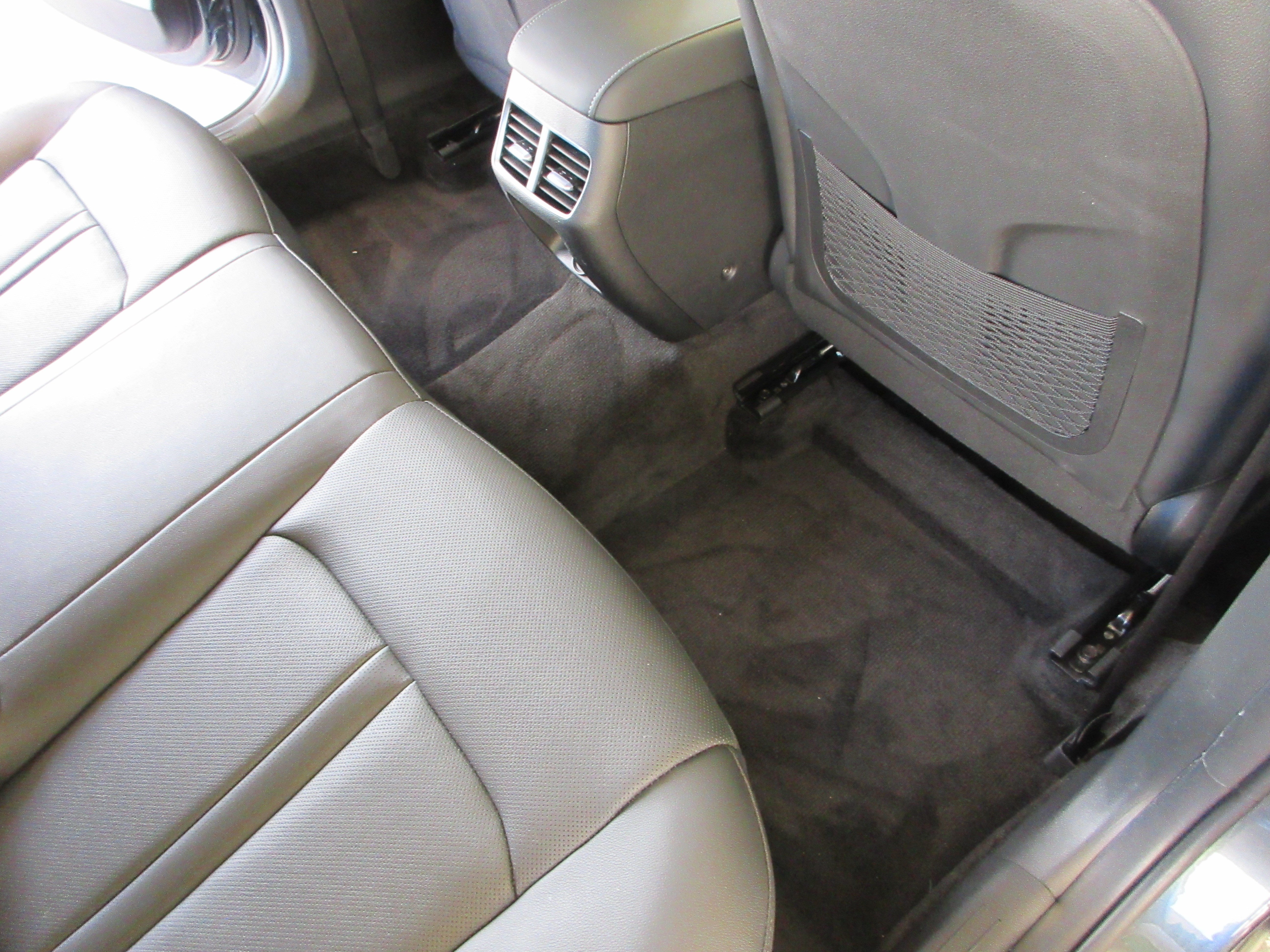 Used 2023 Portofino Gray Hyundai Limited image 21