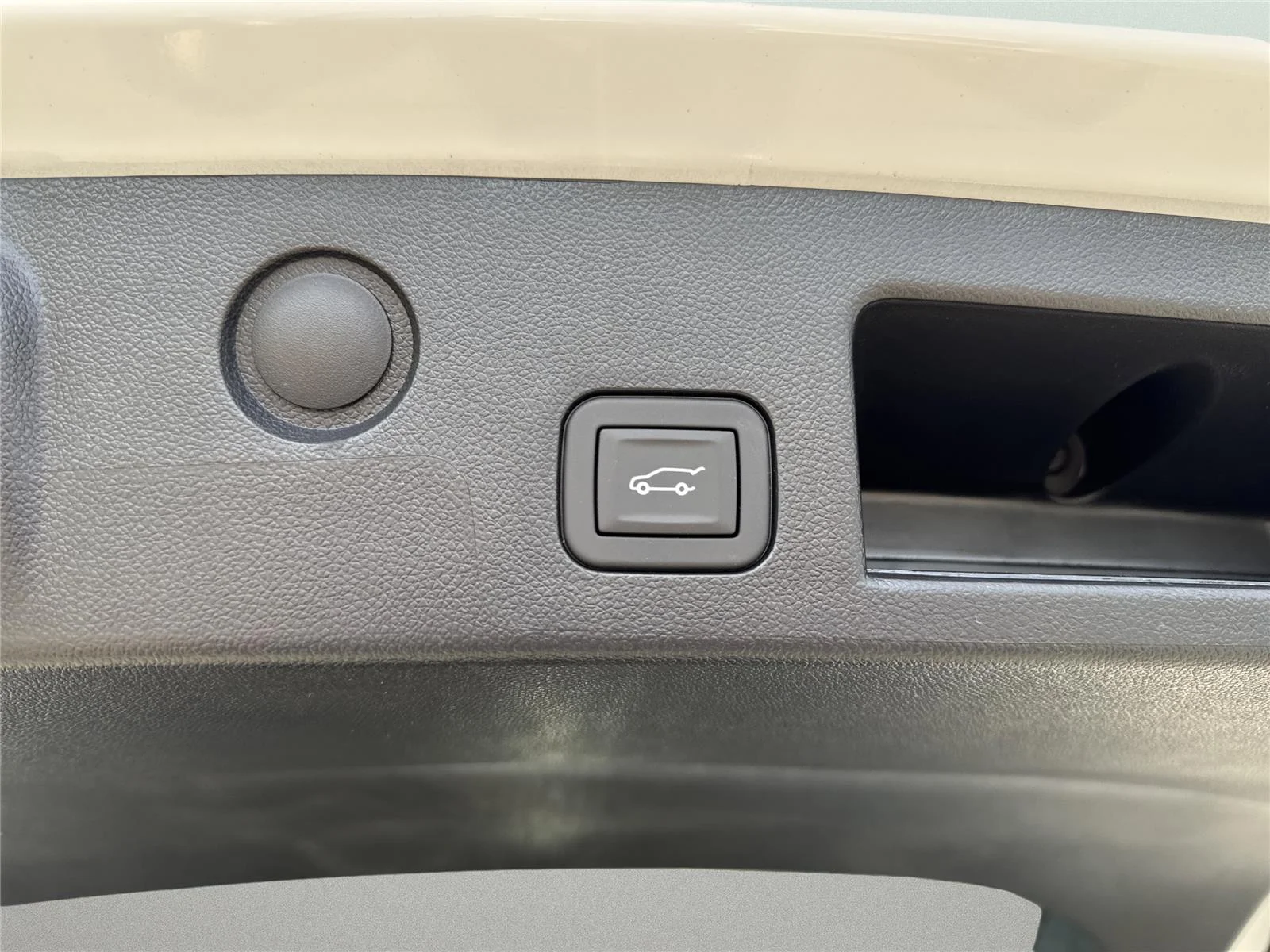 New 2026 Summit White GMC AT4 image 15