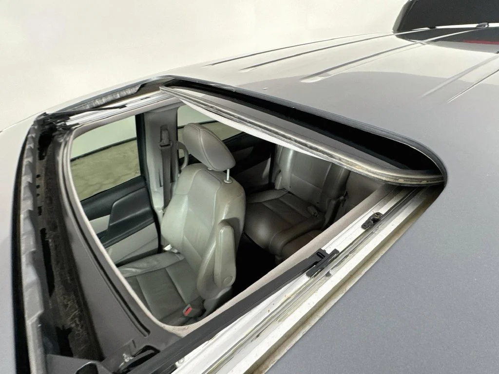 Used 2011 Gray Honda Touring image 26