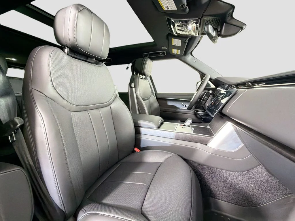 New 2026 Carpathian Grey Land Rover SE 7 Seats image 30