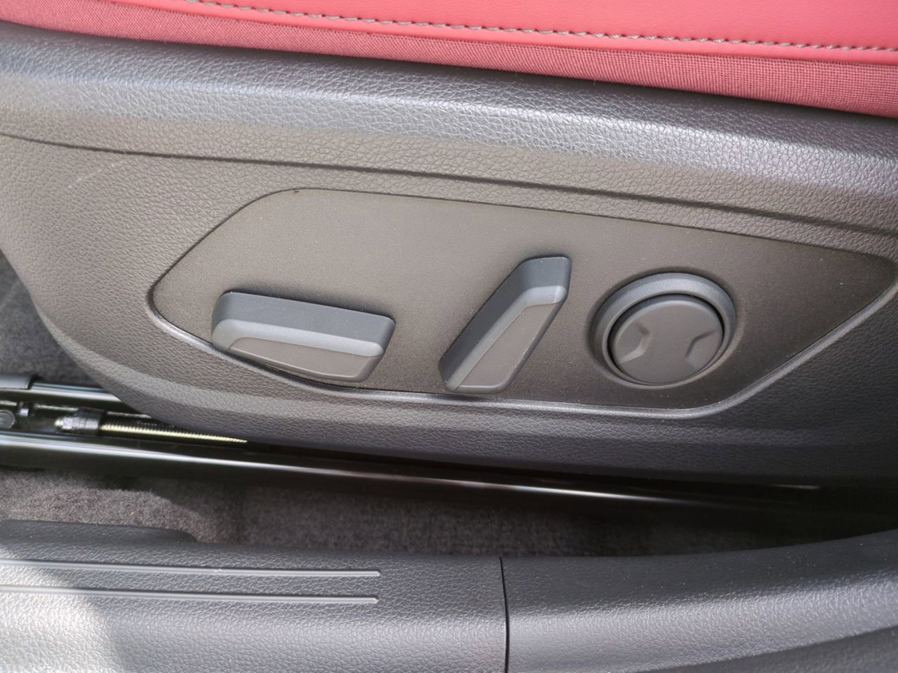 New 2026 Snow White Pearl Kia GT-Line image 22