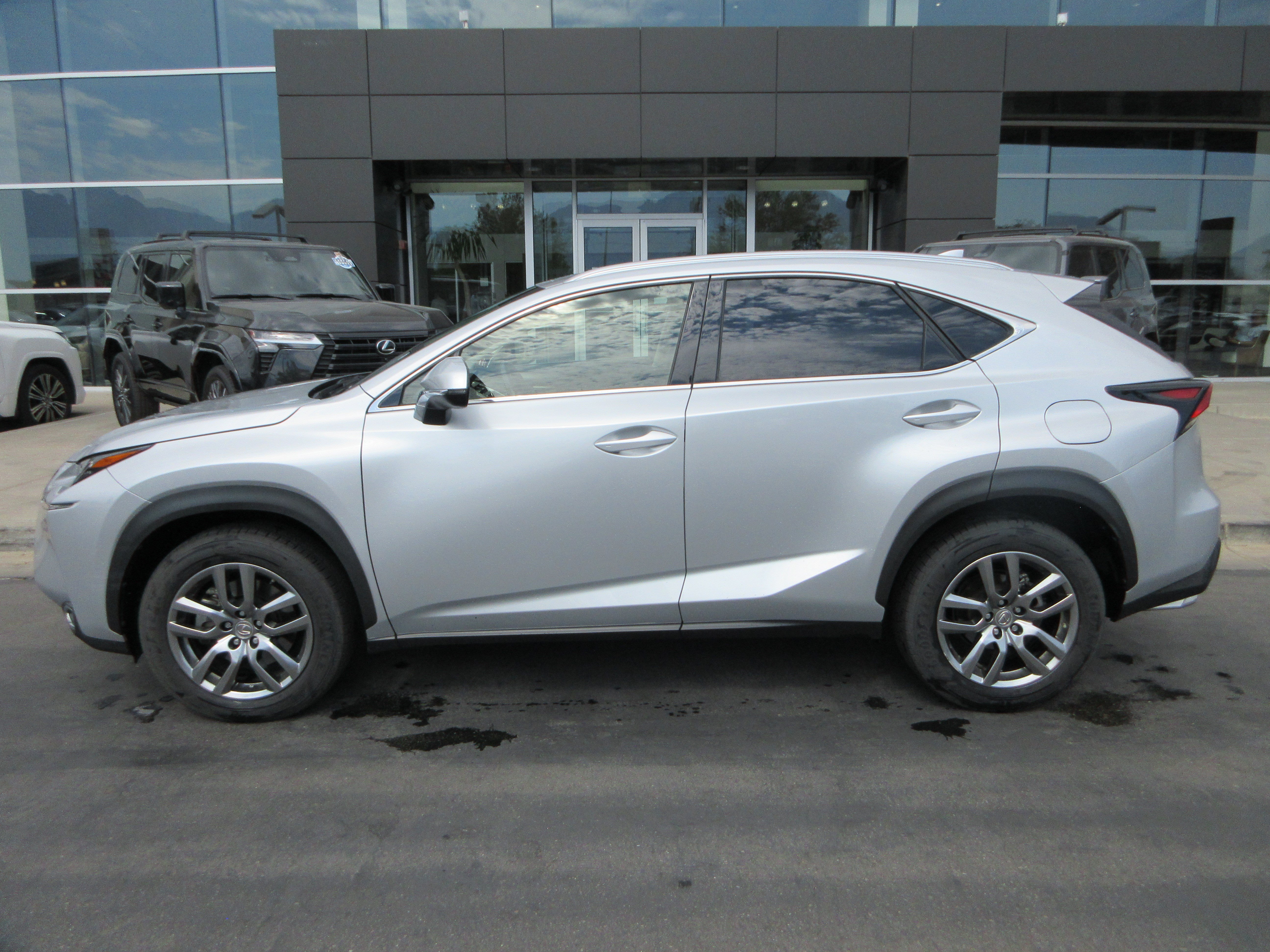Used 2016 Silver Lining Metallic Lexus 200t image 3