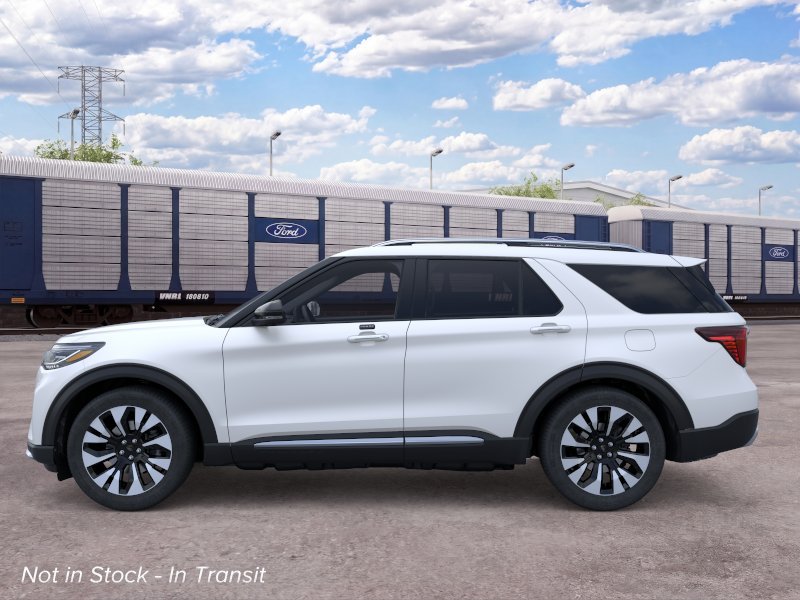 New 2026 Star White Metallic Tri-Coat Ford Platinum™ image 3
