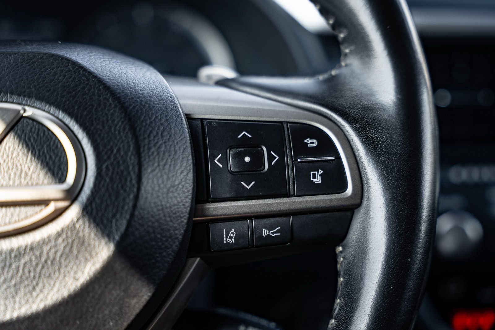 Certified Used 2020 Black Lexus 350 image 25