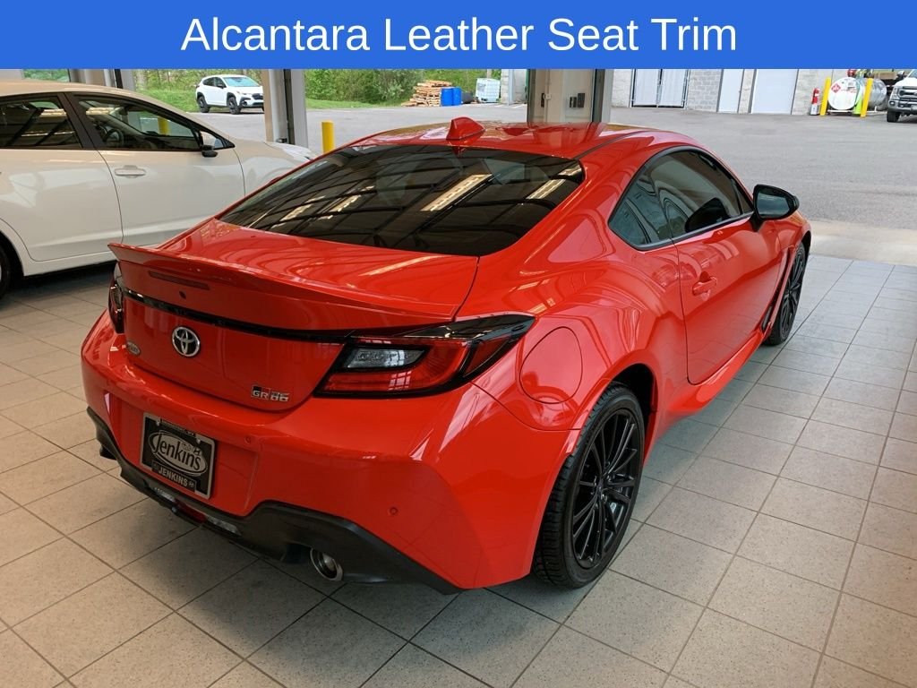 2022 Toyota GR86 Premium - Photo 12