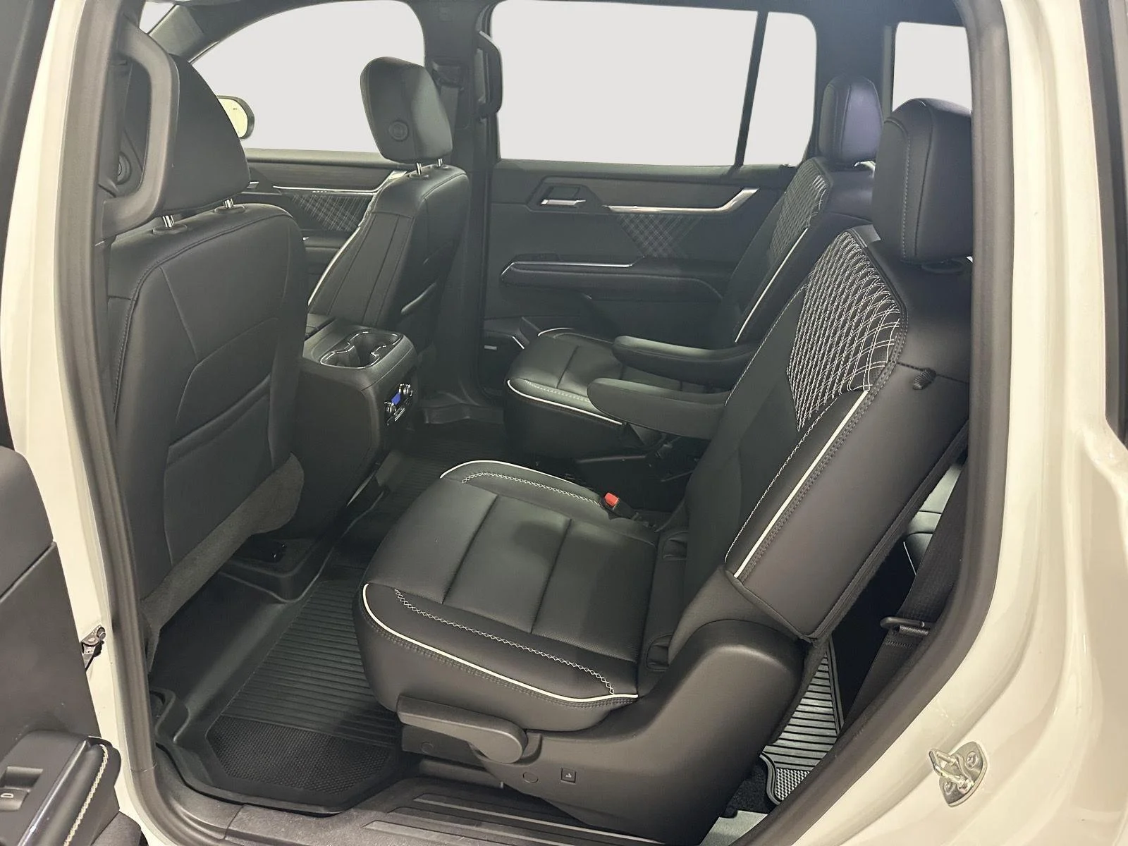 Used 2026 Summit White GMC Denali image 24