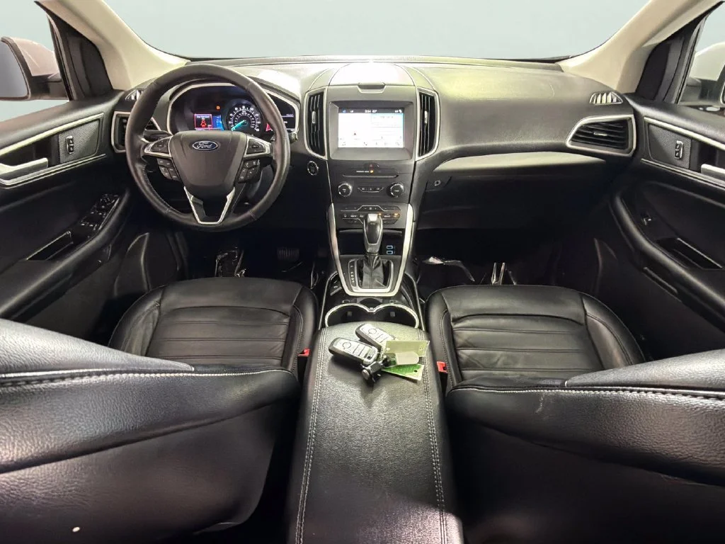 Used 2017 White Ford SEL image 33