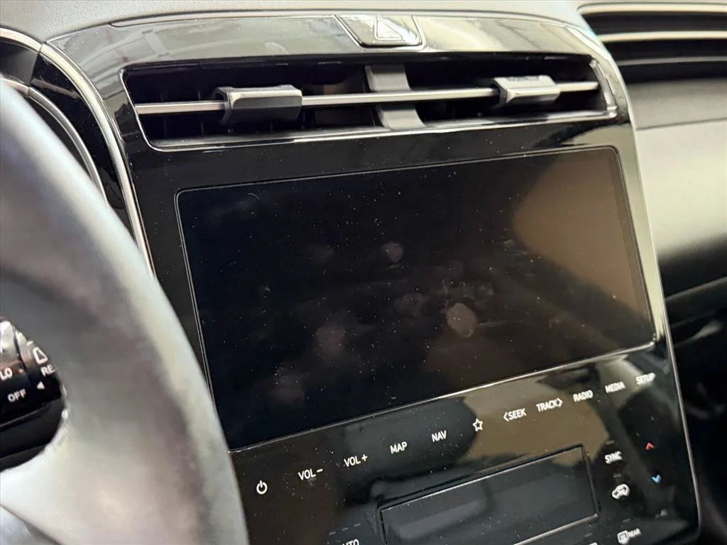 Used 2024 Black Hyundai SEL image 16