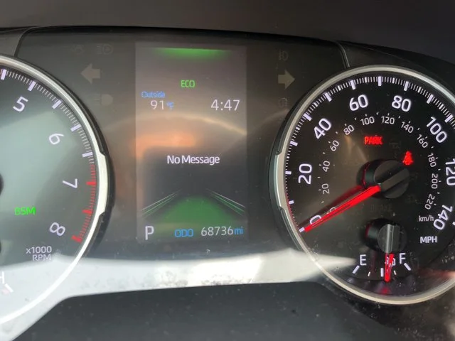 Used 2020 Gray Toyota XLE image 2