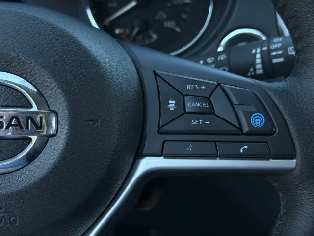 Used 2019 Black Nissan SL image 31