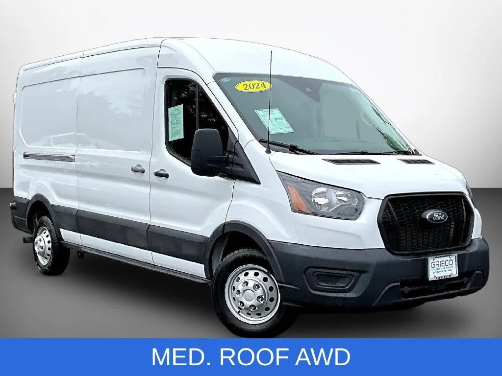 Used 2024 Oxford White Ford Base image 1