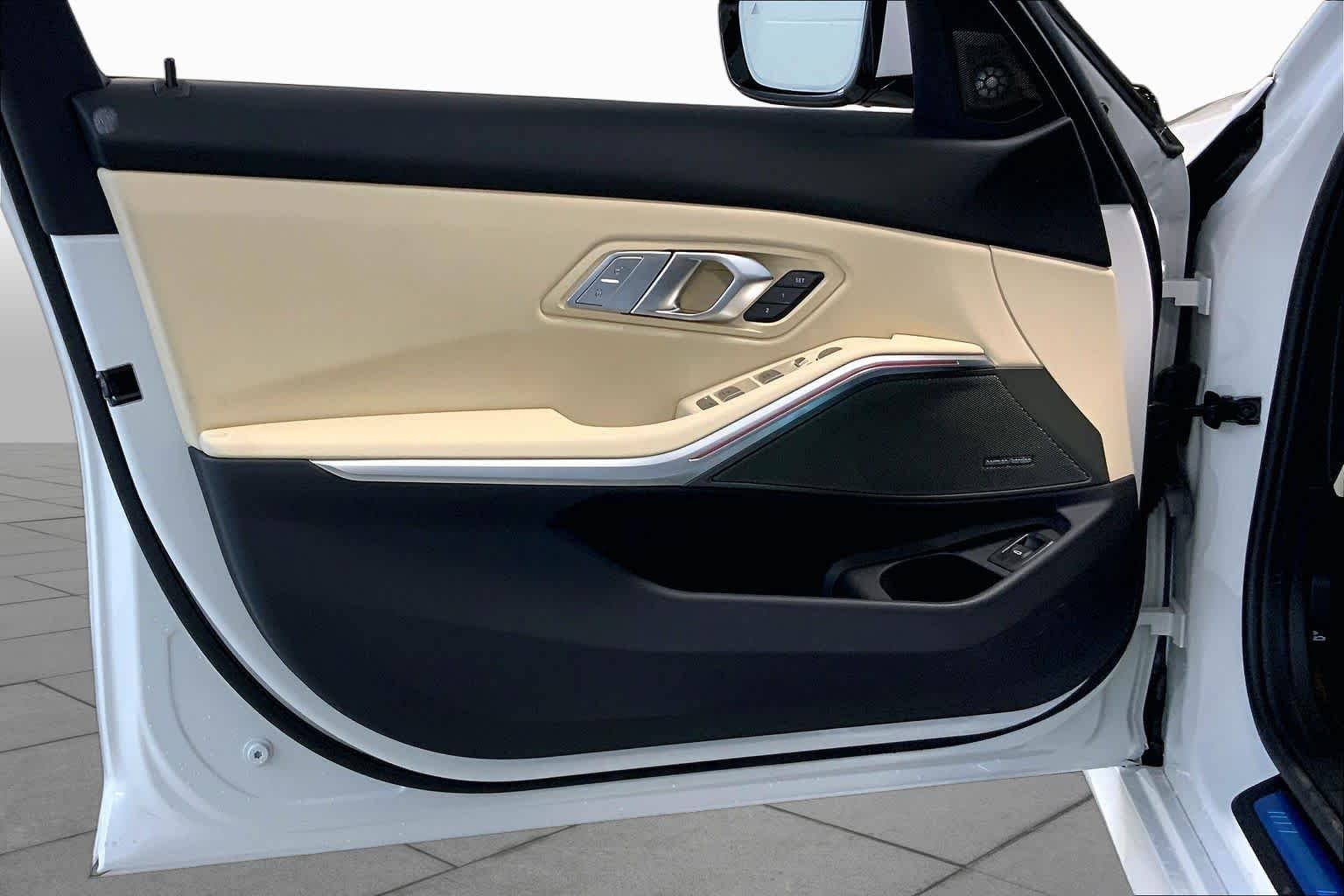 New 2026 Mineral White Metallic BMW 330i NA xDrive image 10