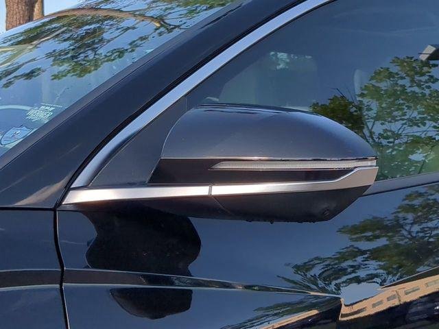 New 2024 Black Hyundai Limited AWD image 12